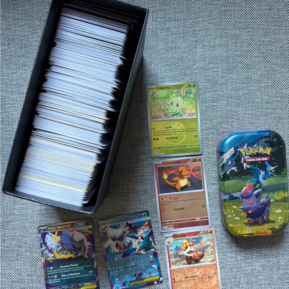 Surprise booster pack and surprise lot of Pokemon cards! ZERO DUPLICATES!